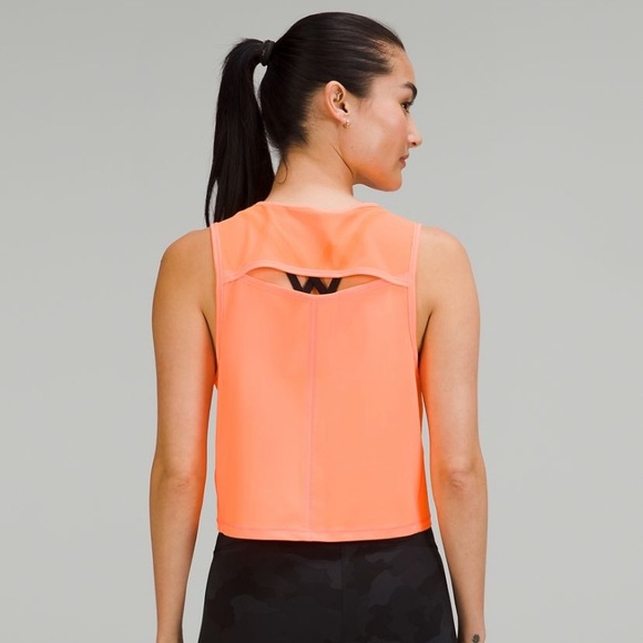 Lululemon Cropped Tank - Picture 4 of 4